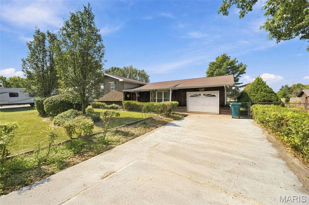 3649 Gail Drive Property Photo 2