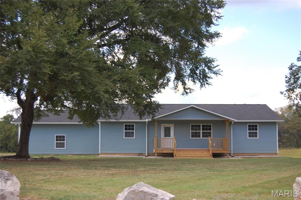 112 Bridgestone Drive Property Photo 1