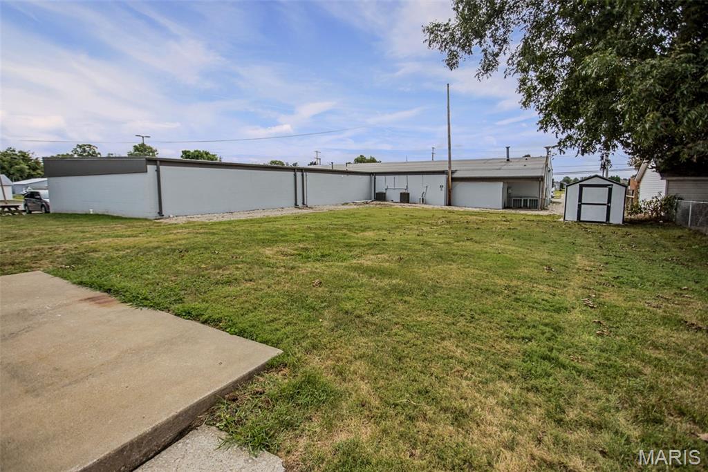 906 W Exchange Street Property Photo 37