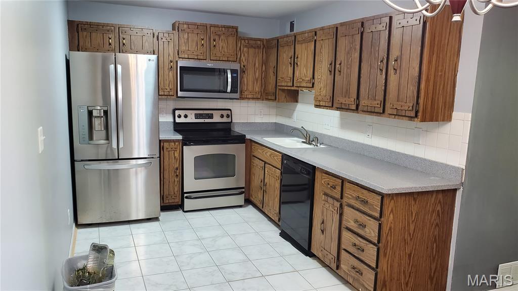 1332 Holgate Drive G3 Property Photo 6
