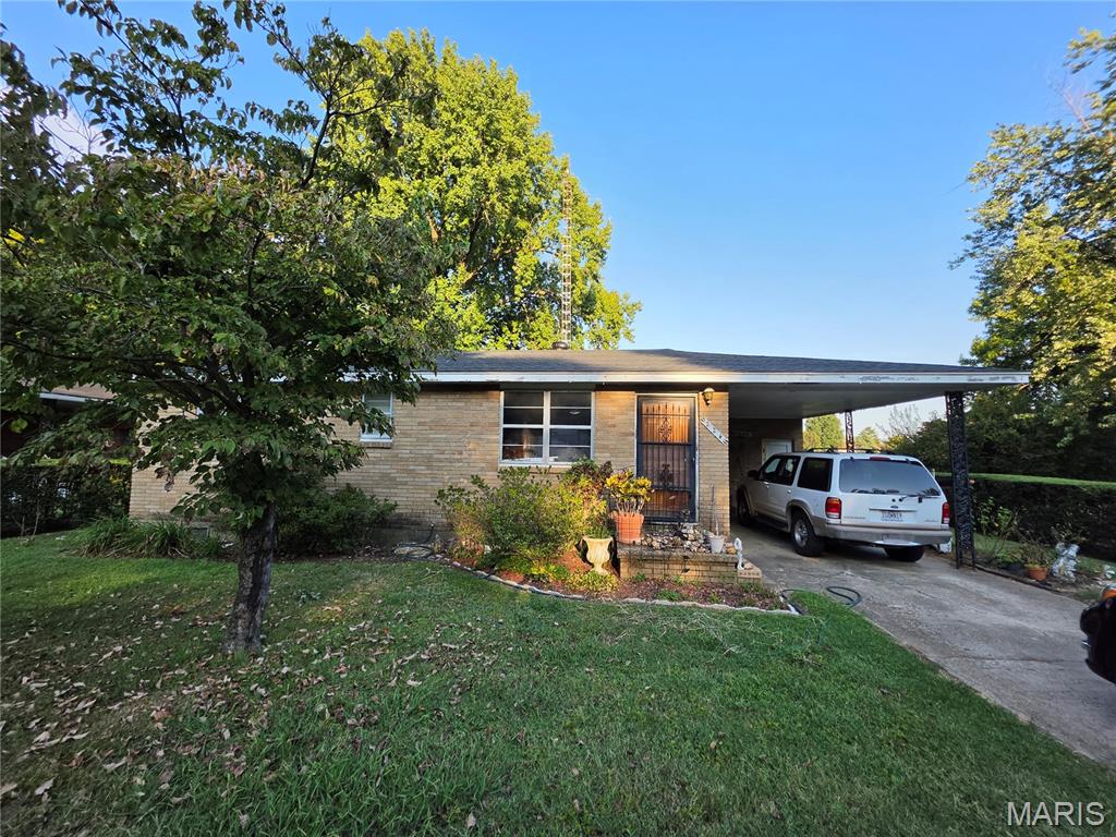 224 Marion Avenue Property Photo 1
