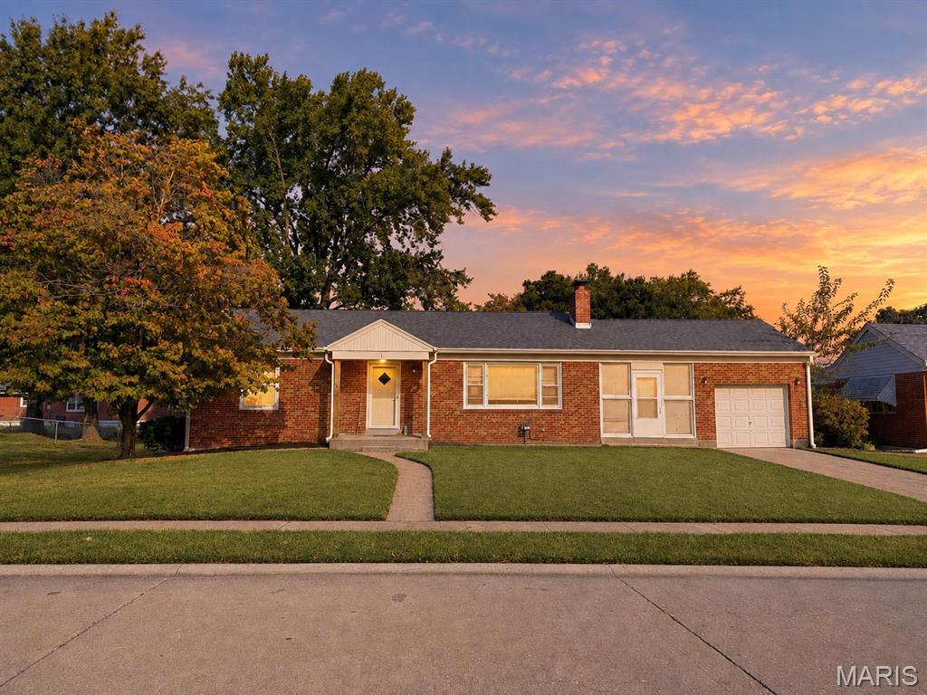 3 Locust Drive