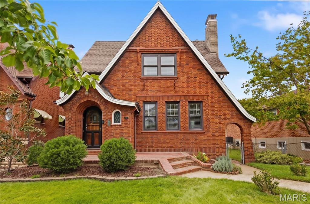 5461 Goethe Avenue Property Photo 1