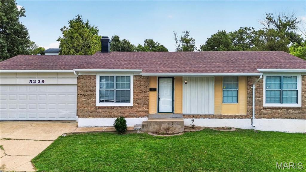 5229 Lakewood Avenue Property Photo 4