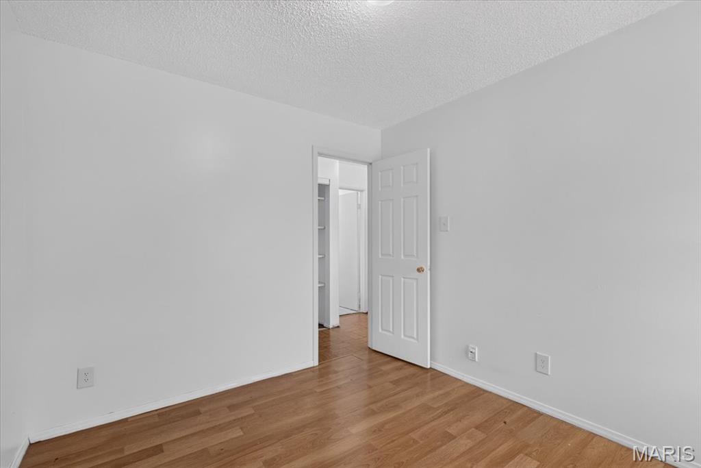 5229 Lakewood Avenue Property Photo 16
