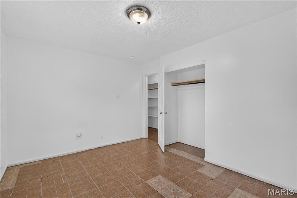 5229 Lakewood Avenue Property Photo 21