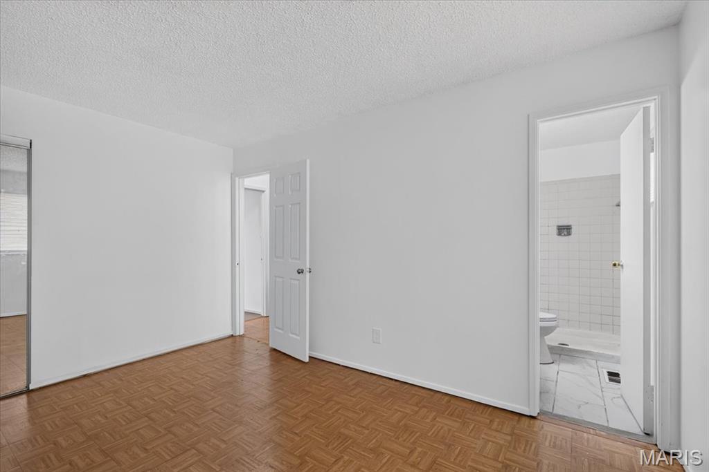 5229 Lakewood Avenue Property Photo 23