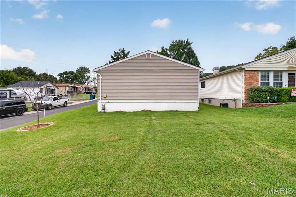 5229 Lakewood Avenue Property Photo 31