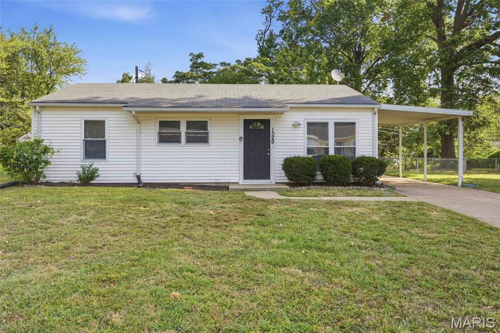 1329 Dominica Drive Property Photo 1