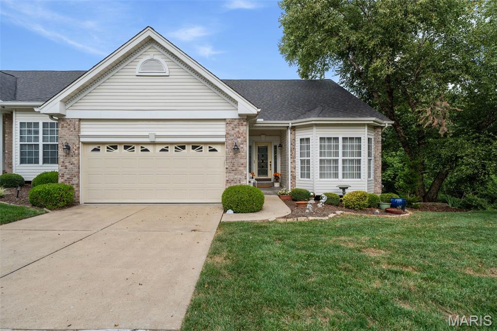 1347 Pine Bluff Drive Property Photo 1