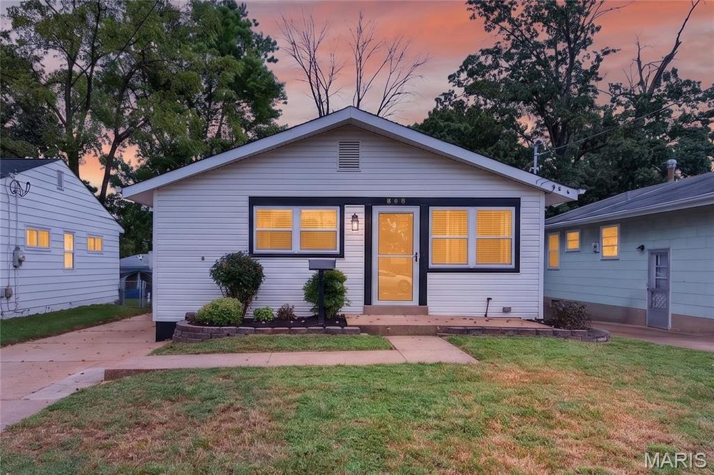 908 Des Peres Drive Property Photo 1