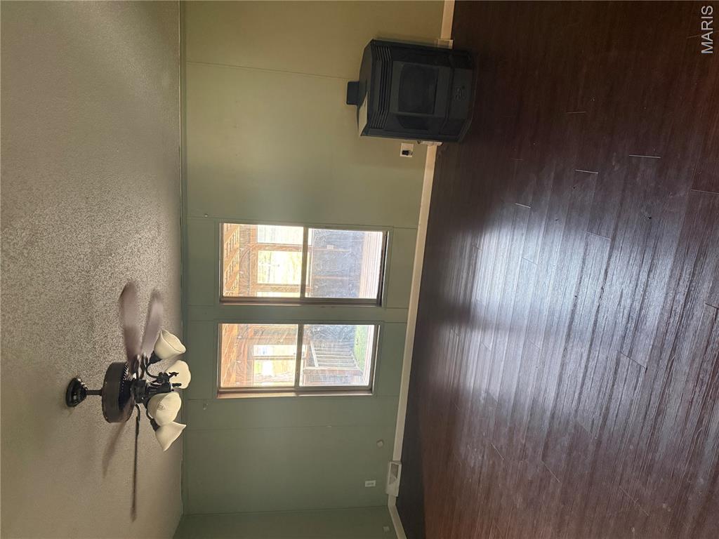 17131 Private Drive 8178 Property Photo 3