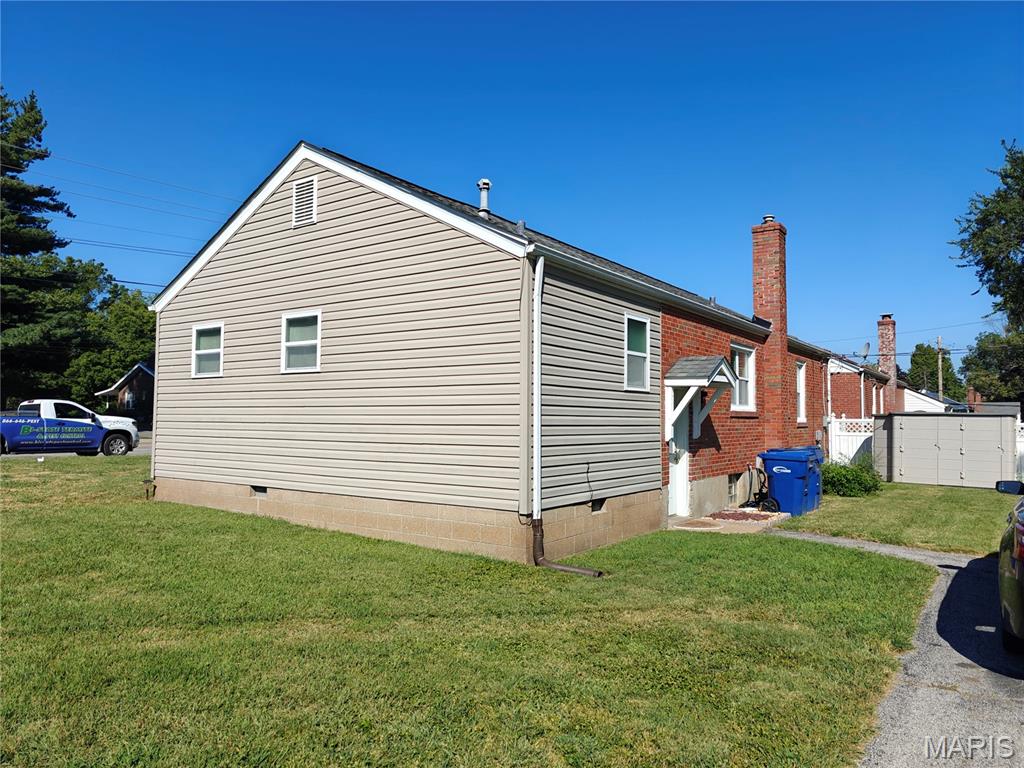 1290 S New Florissant Road Property Photo 8