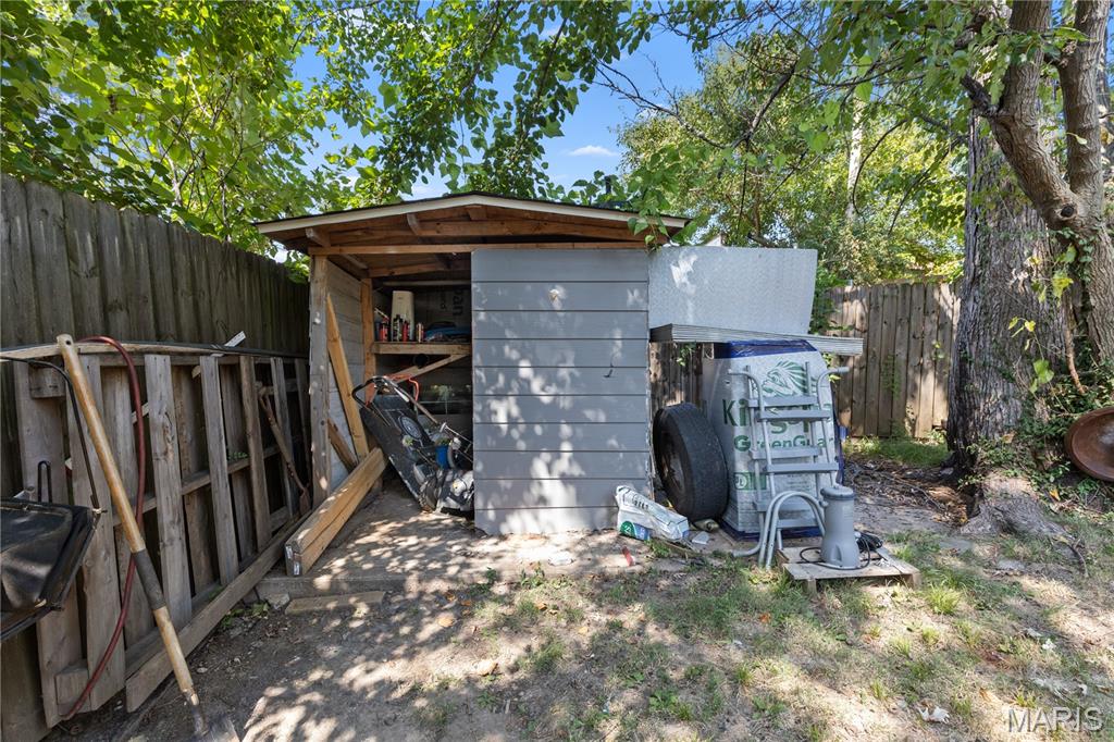 9329 Latrobe Avenue Property Photo 20
