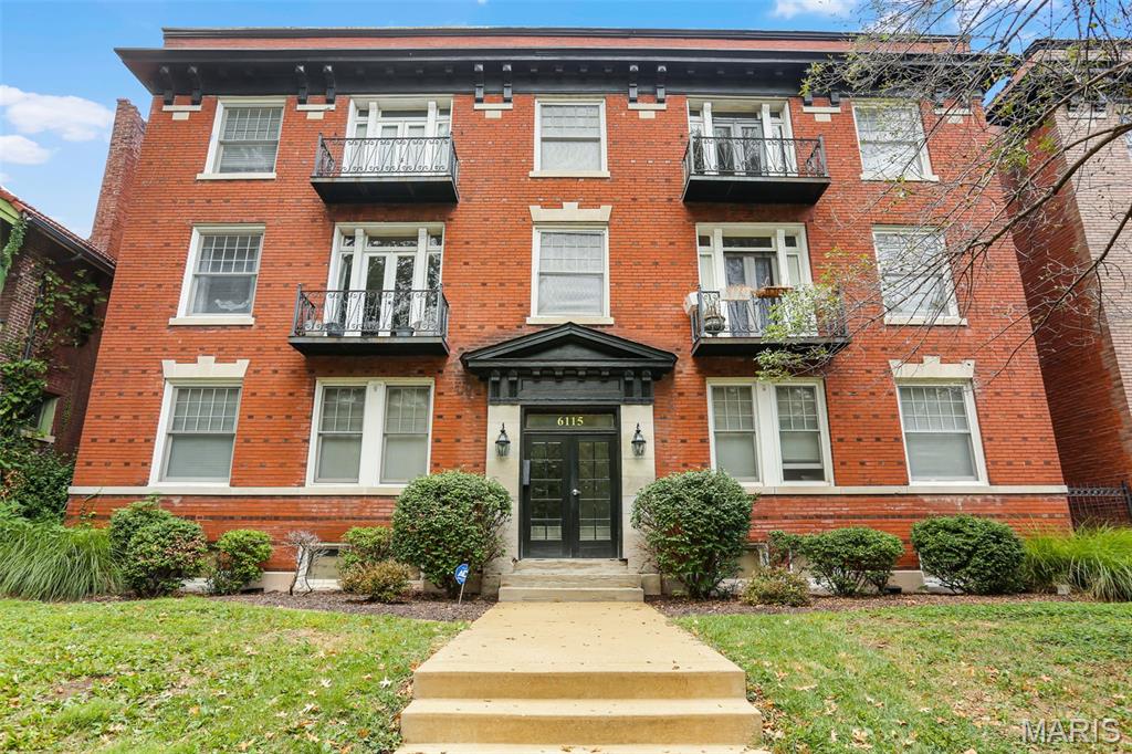 6115 Washington Boulevard 102 Property Photo 1