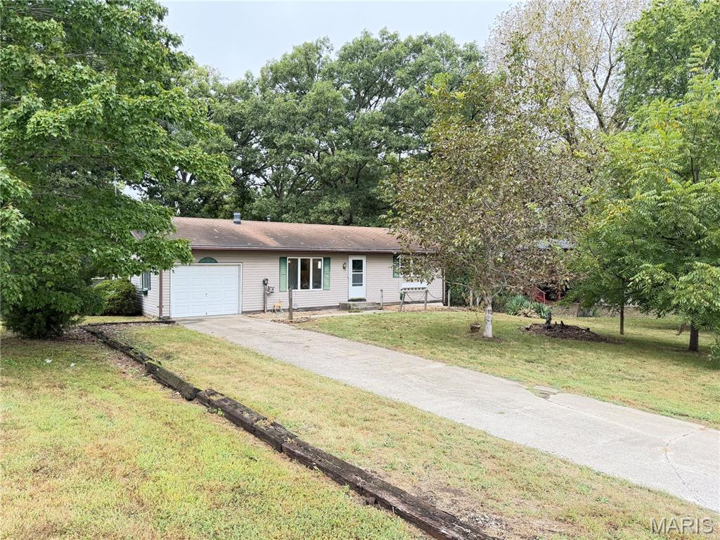 16825 Lakeside Drive Property Photo 1