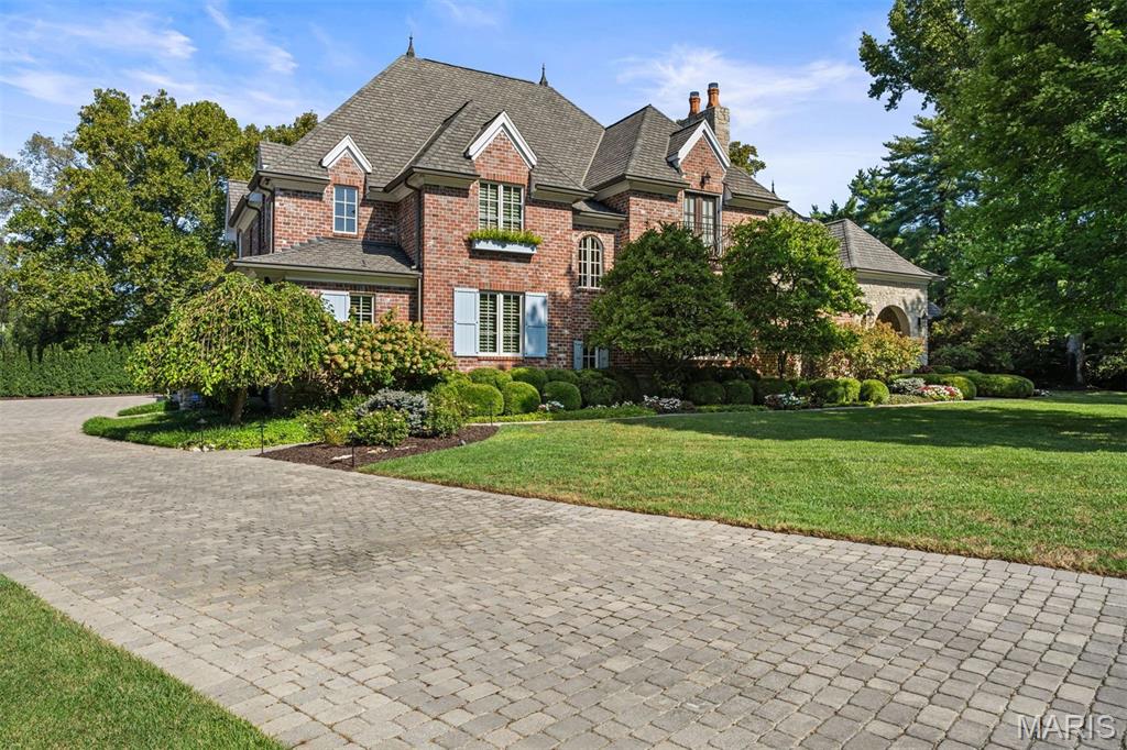10 Ridgecreek Road