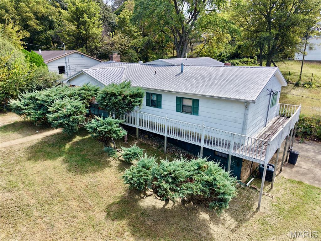1312 W Harper Property Photo 1