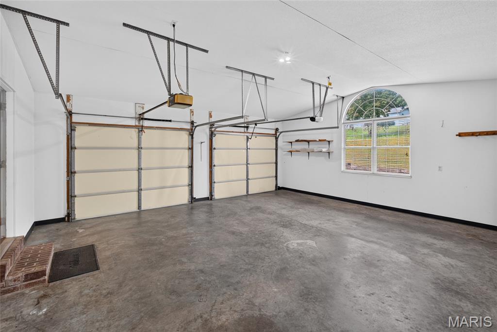18624 State Highway B Property Photo 25