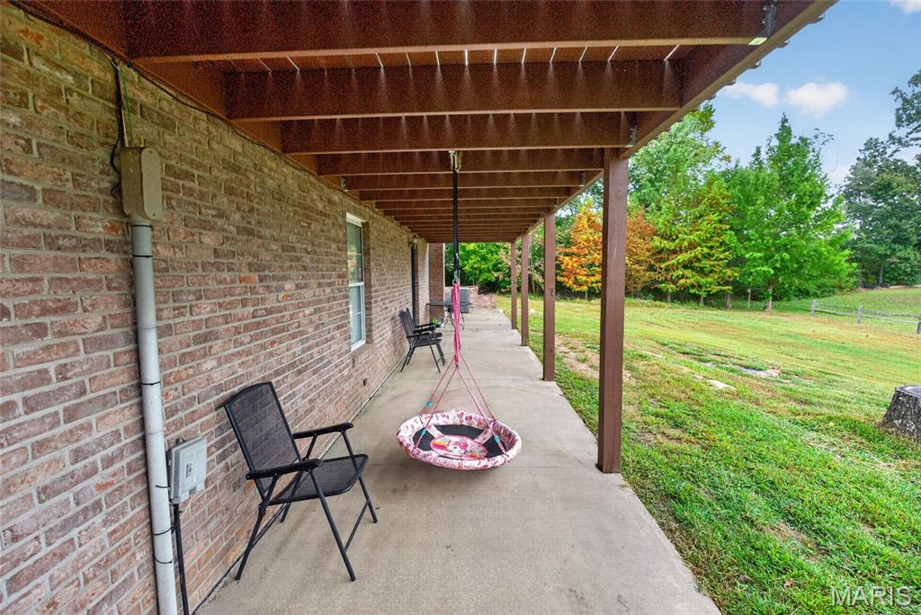 18624 State Highway B Property Photo 30