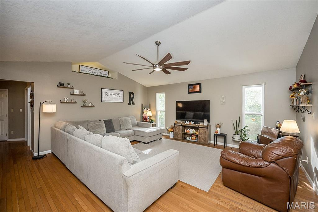 3216 Watson Road Property Photo 7