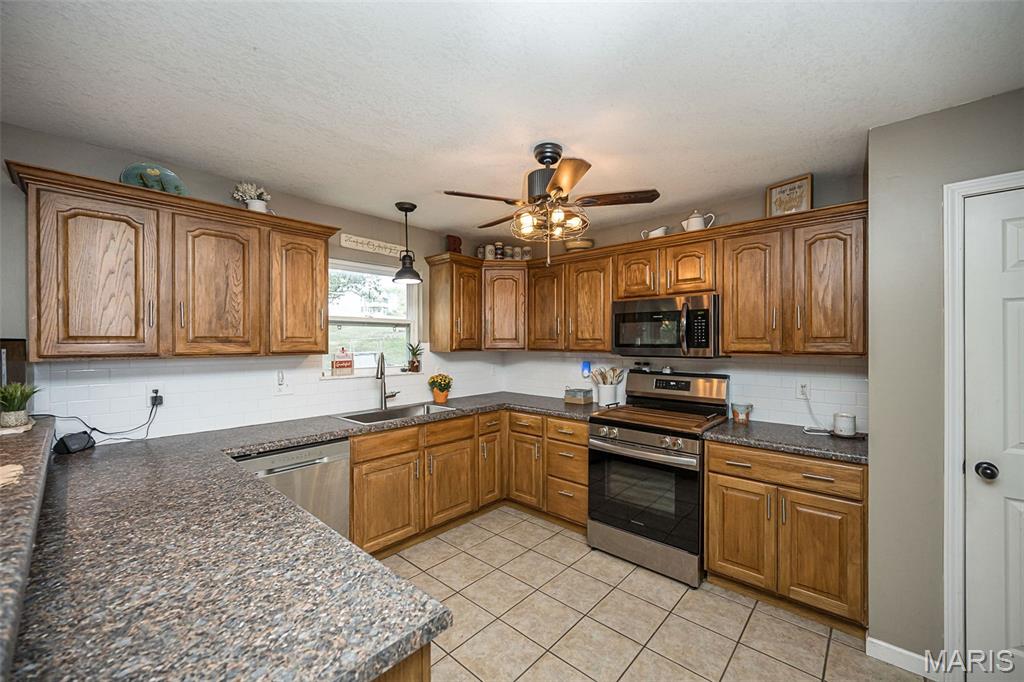 3216 Watson Road Property Photo 16