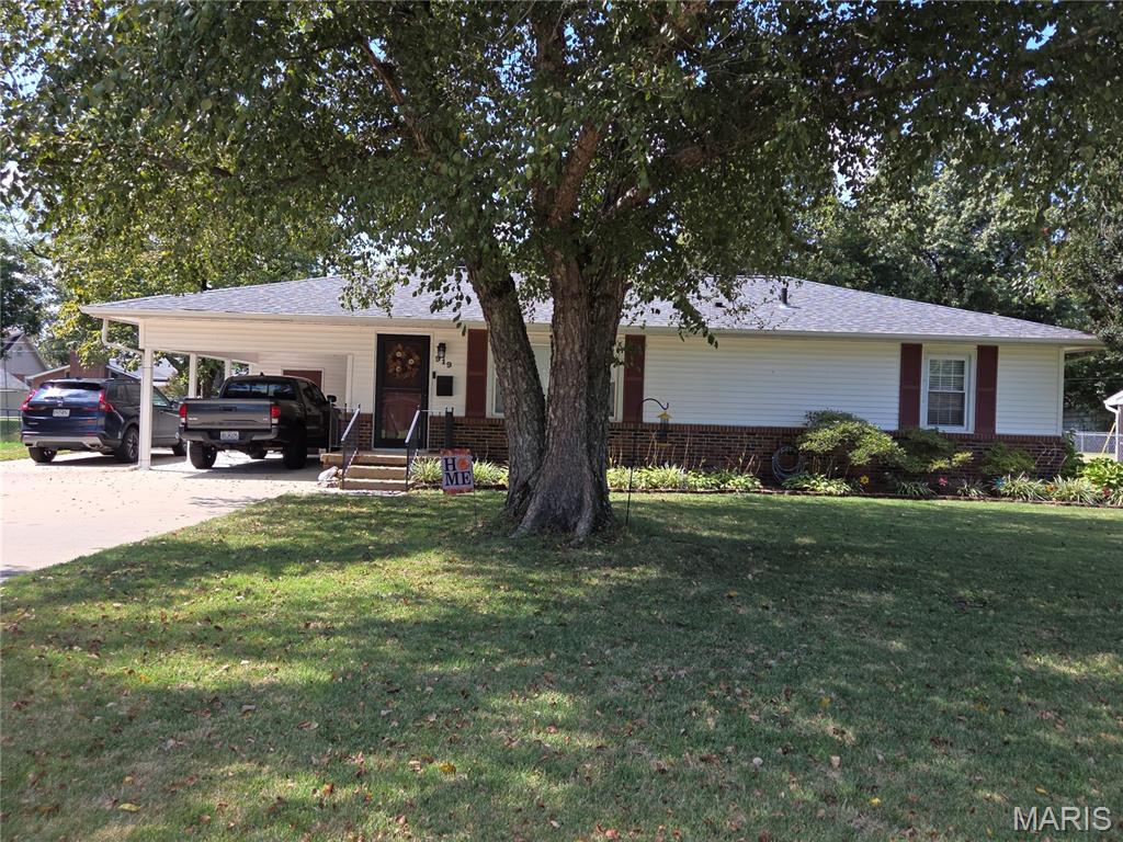 919 Hawthorn Drive