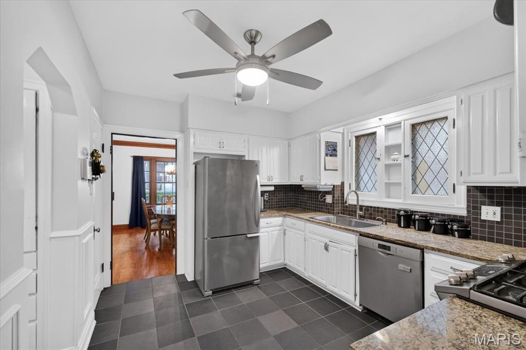 7141 Lindell Boulevard Property Photo 13