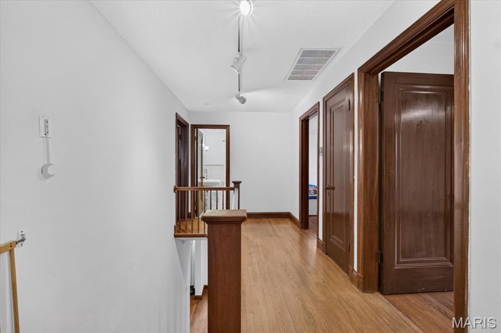 7141 Lindell Boulevard Property Photo 24