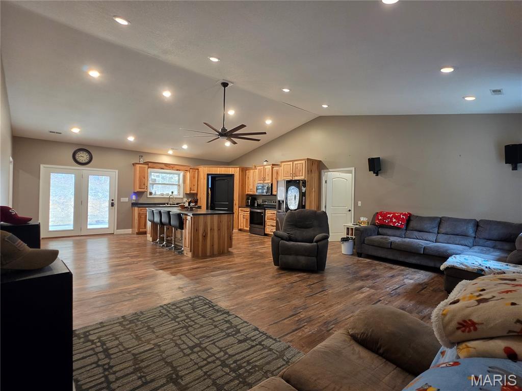 26061484 Property Photo 6
