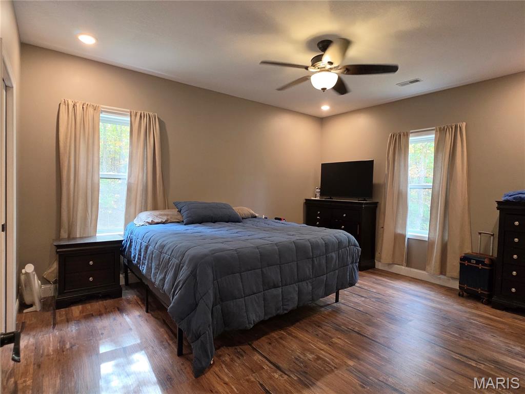 26061484 Property Photo 8