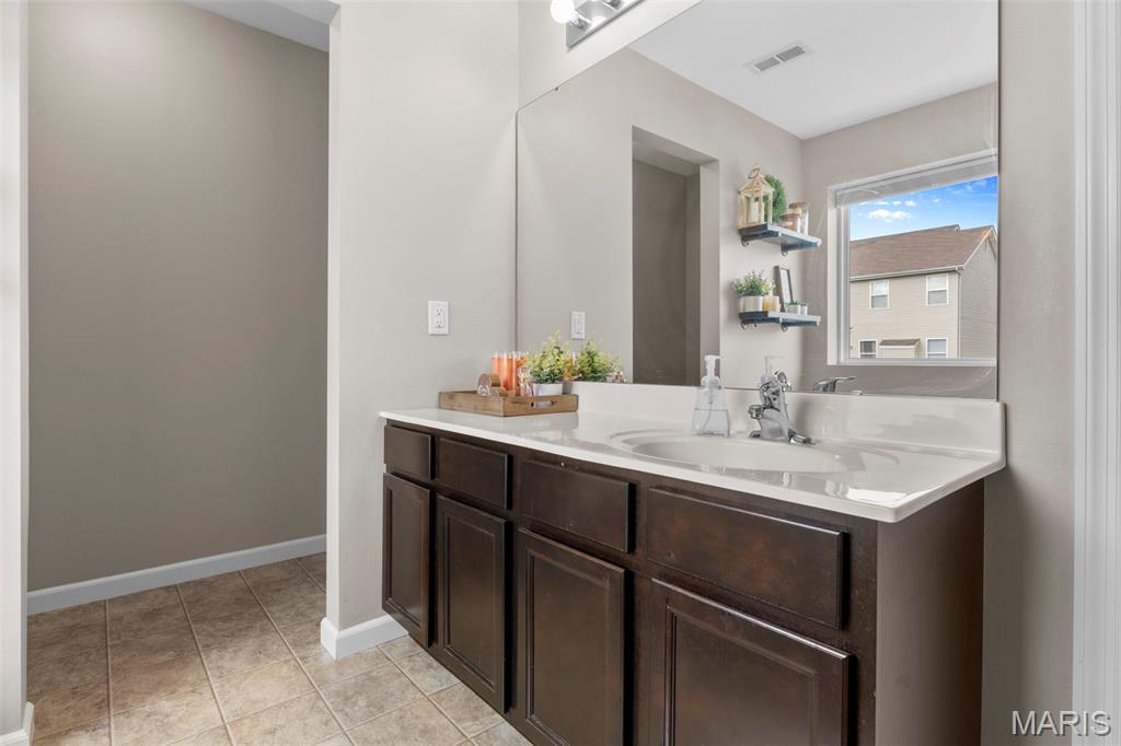609 Spring Manor Property Photo 15