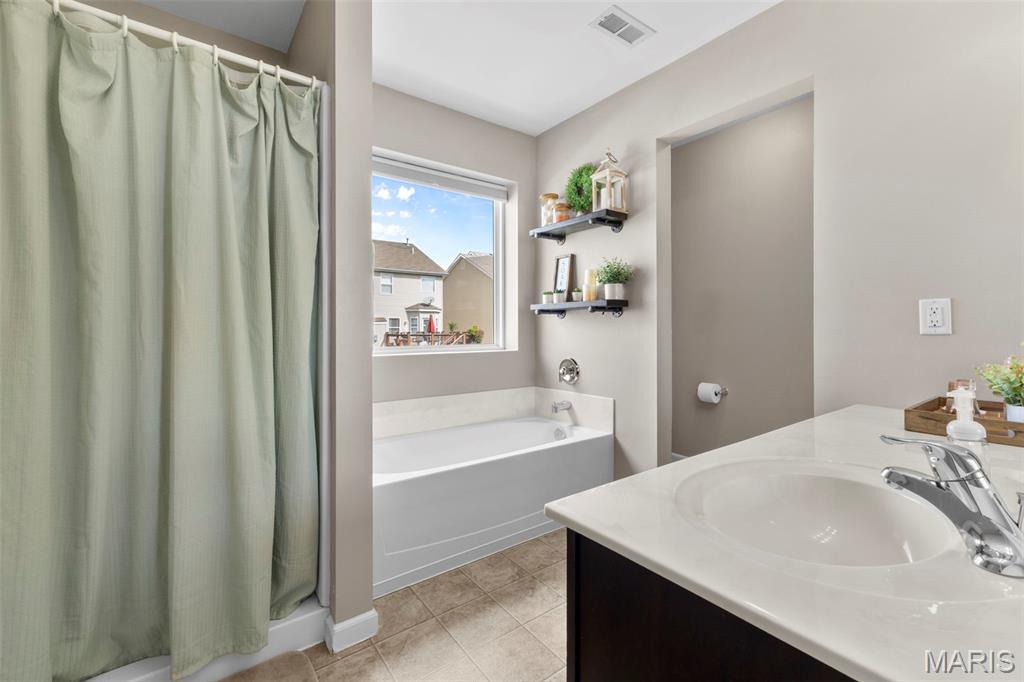 609 Spring Manor Property Photo 17