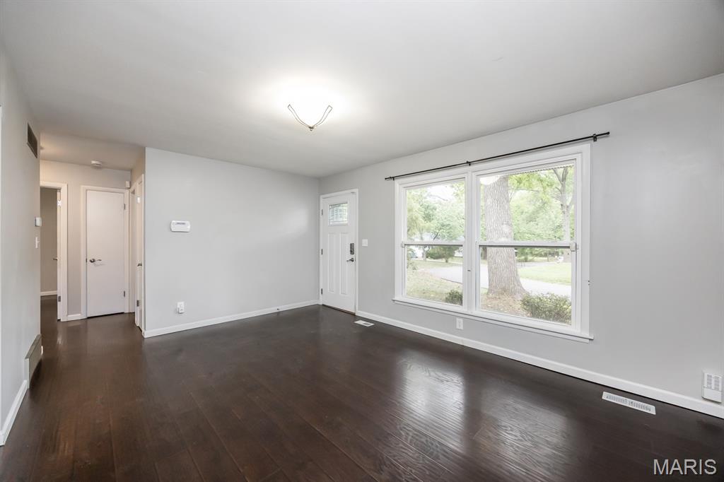 500 Cass Avenue Property Photo 4