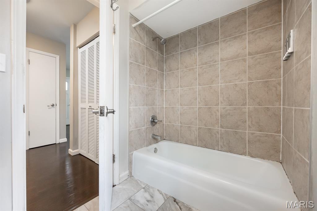 500 Cass Avenue Property Photo 12