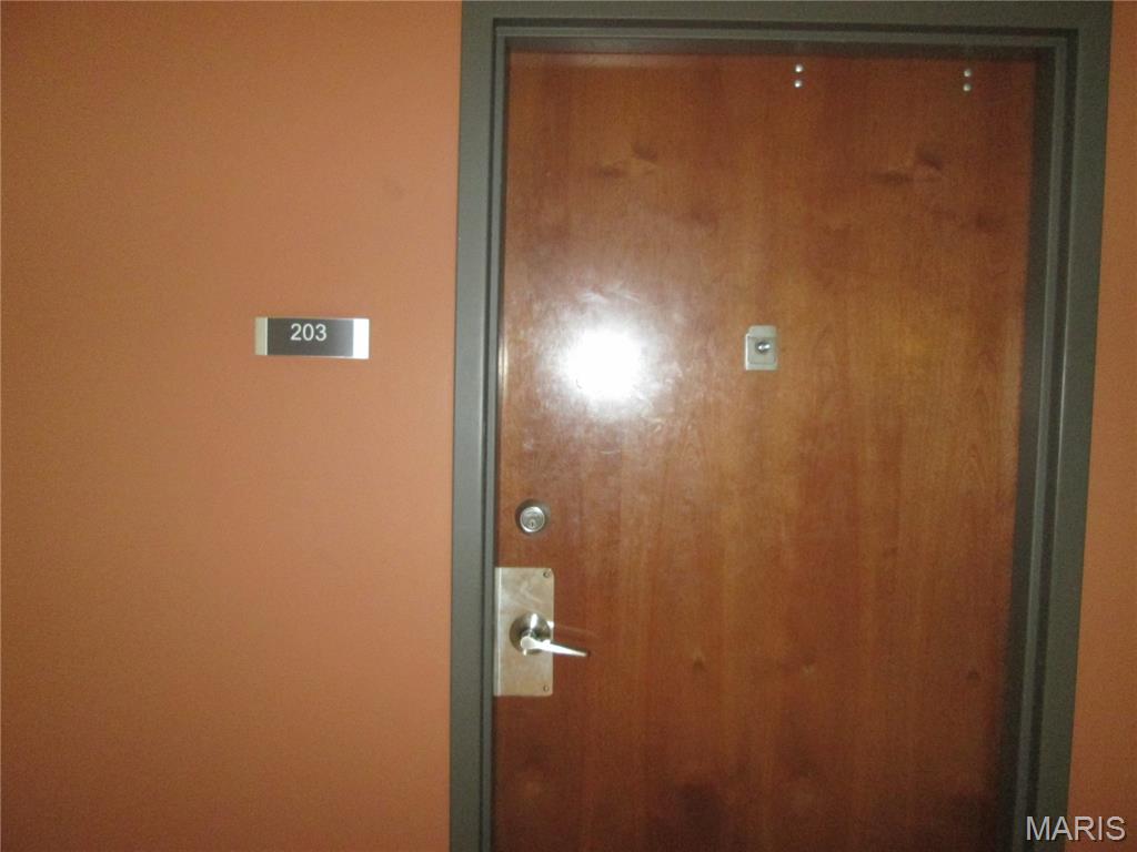 1520 Washington Avenue 203 Property Photo 1