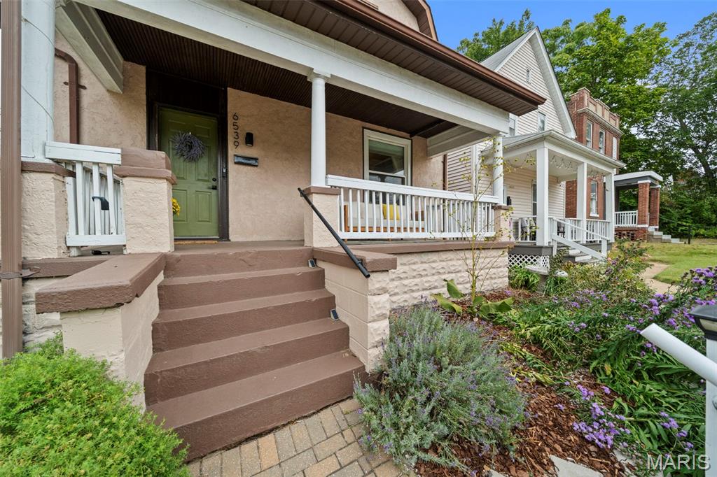 6539 Bartmer Avenue Property Photo 3