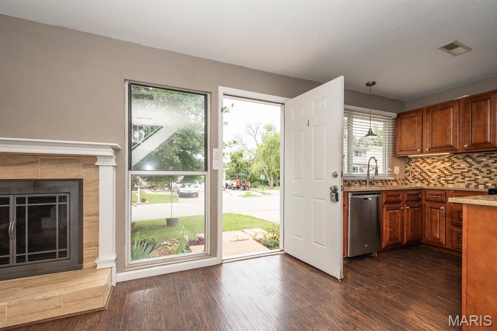 1627 Williamsburg Drive Property Photo 10