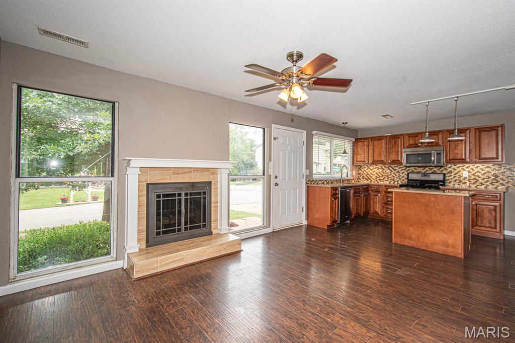 1627 Williamsburg Drive Property Photo 11