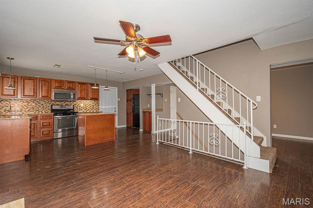 1627 Williamsburg Drive Property Photo 14