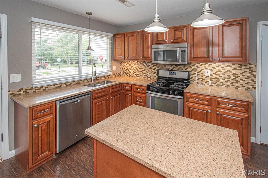 1627 Williamsburg Drive Property Photo 16