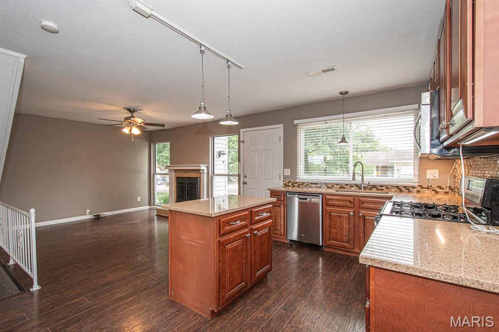 1627 Williamsburg Drive Property Photo 20