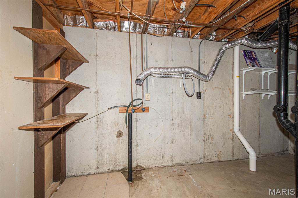 1627 Williamsburg Drive Property Photo 45