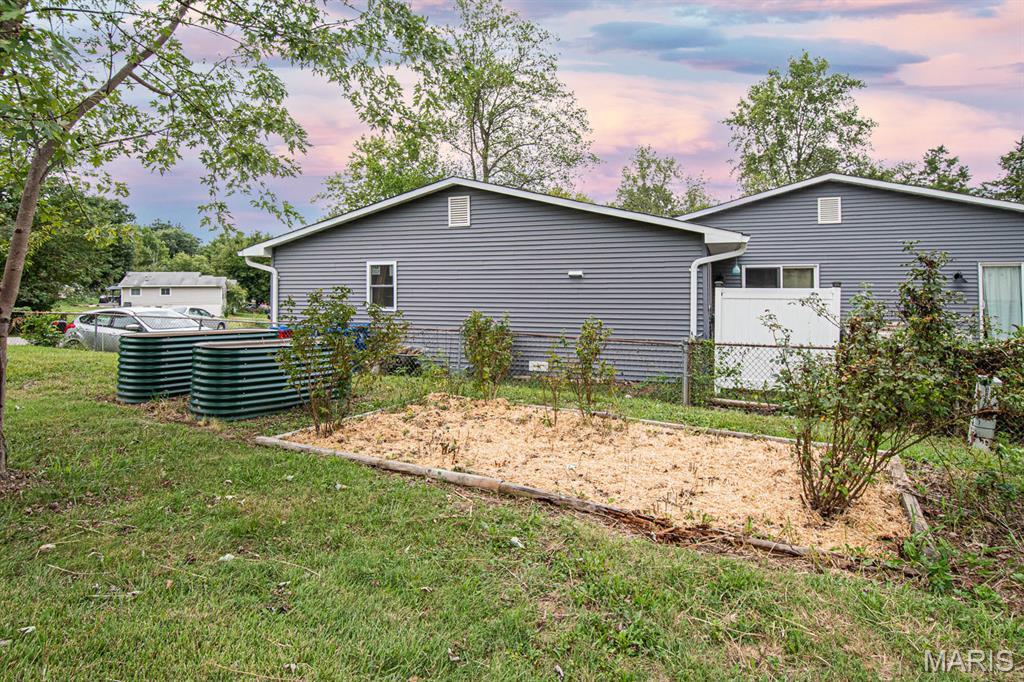 1627 Williamsburg Drive Property Photo 56