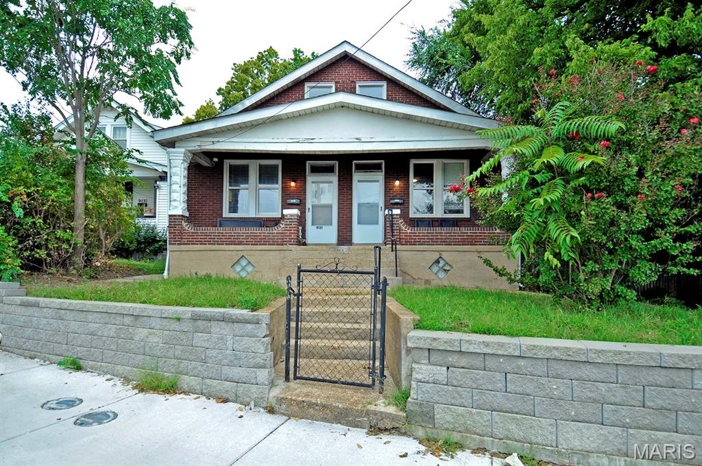 9129 - 9131 S Broadway Street Property Photo 1