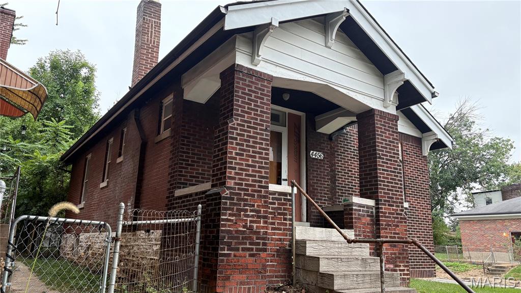 4456 S Compton Avenue Property Photo 1
