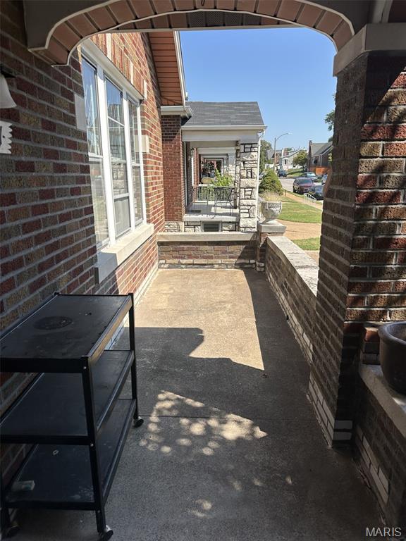5701 Gresham Avenue Property Photo 2
