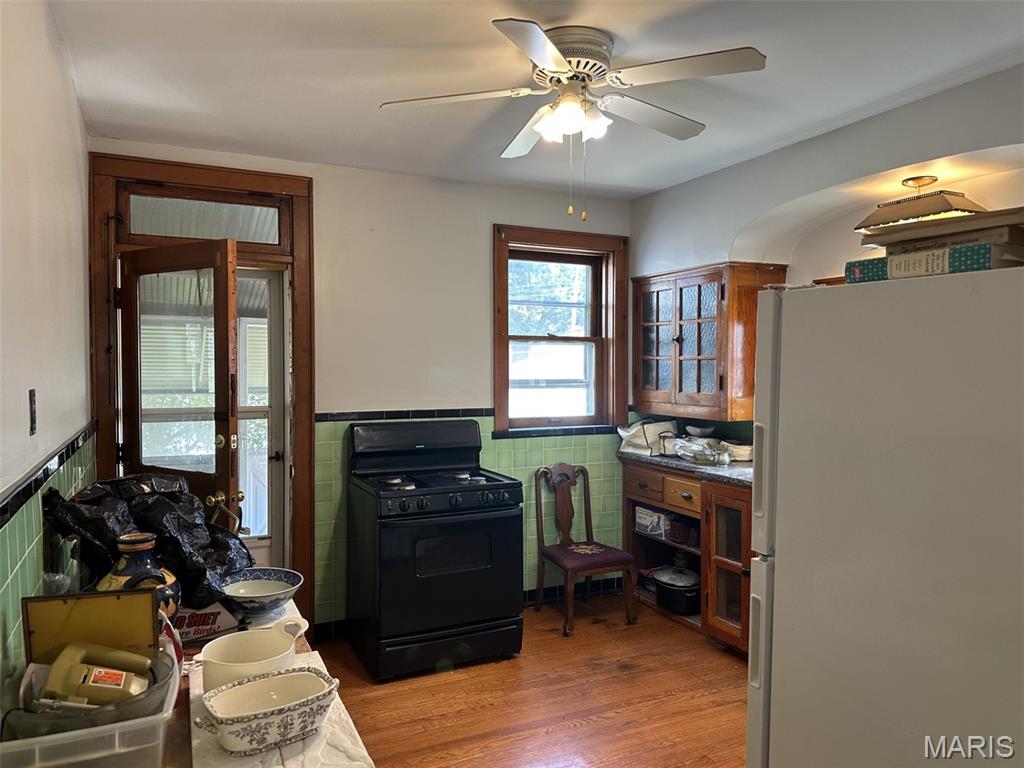 5701 Gresham Avenue Property Photo 6