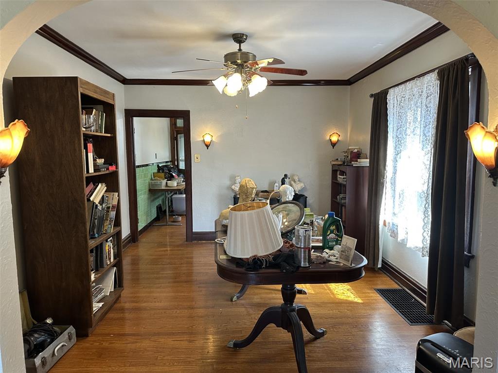 5701 Gresham Avenue Property Photo 13