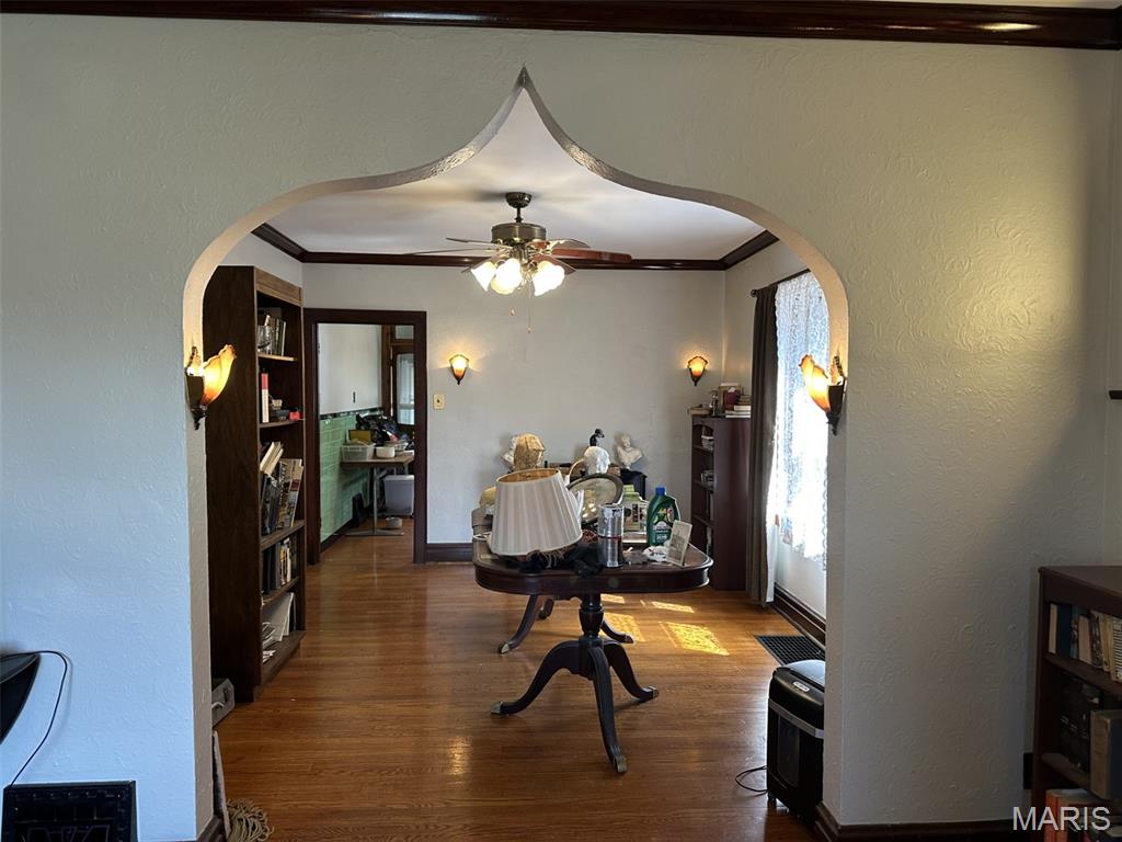 5701 Gresham Avenue Property Photo 18